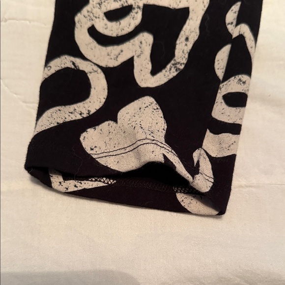 Torrid B/W Heart Patterned leggings - Picture 2 of 4